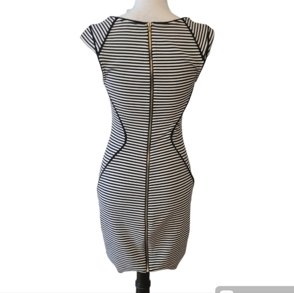 Express Black & White Striped Zipper Detail Bodycon Dress Size 2 - Picture 4 of 4